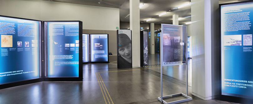 Trostenez-Ausstellung in der Universitätsbibliothek Osnabrück, Foto: Barbara Mönkediek / Universitätsbibliothek