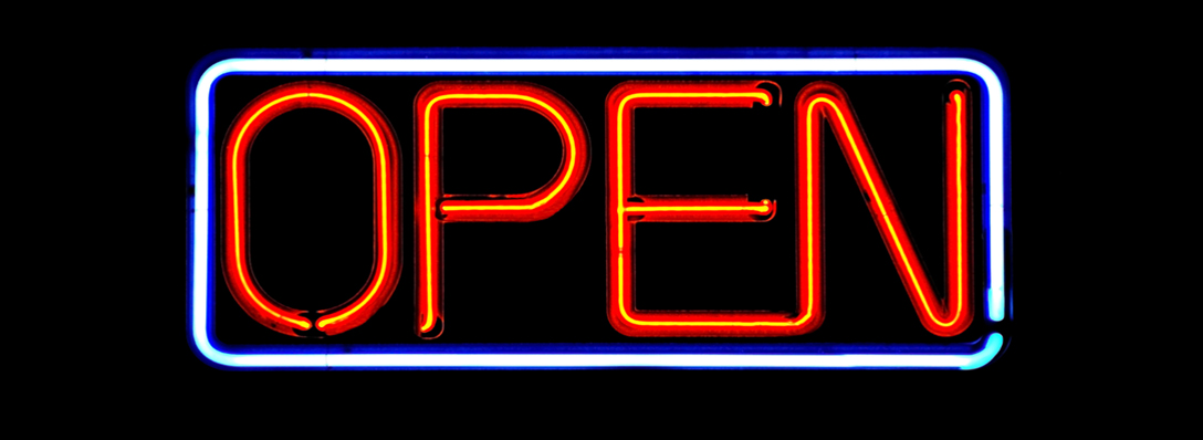 Neonschild mit Schrift: Open, Sonya Etchison / Adobe Stock #2264211